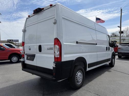 2025 RAM ProMaster 2500 Tradesman