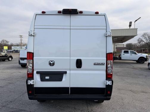 2025 RAM ProMaster 2500 Tradesman