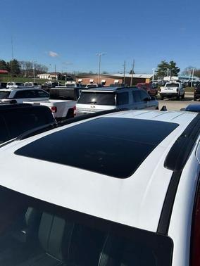 Bright White Clearcoat 2026 Chrysler Pacifica Limited