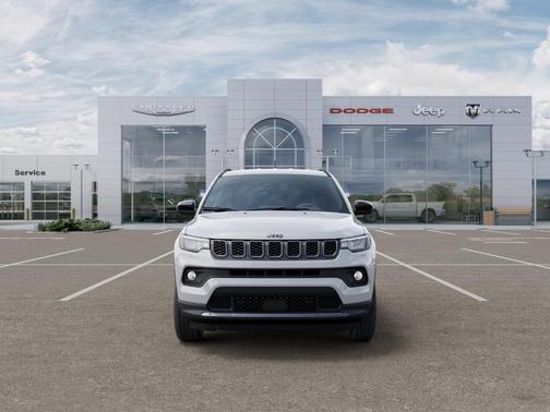Bright White Clearcoat 2026 Jeep Compass Latitude
