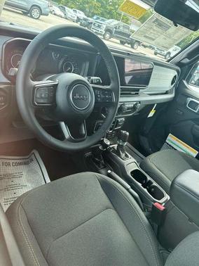 Anvil Clearcoat 2025 Jeep Wrangler Sport