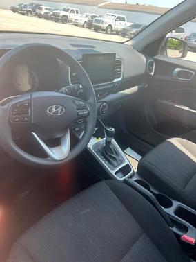 2021 Hyundai VENUE SE
