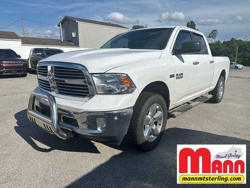 Bright White Clearcoat 2014 RAM 1500 SLT