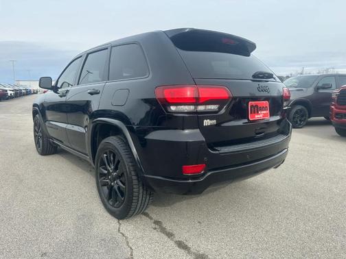 2017 Jeep Grand Cherokee Altitude