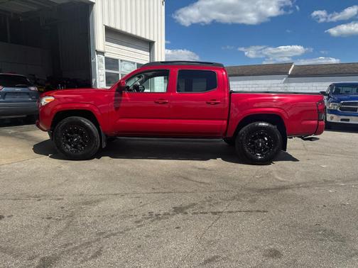 2022 Toyota Tacoma SR