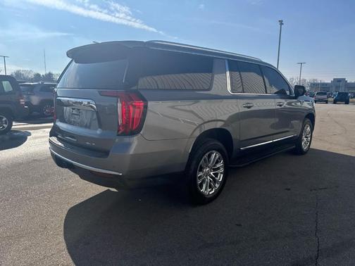 2021 GMC Yukon XL SLT