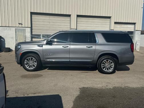 2021 GMC Yukon XL SLT