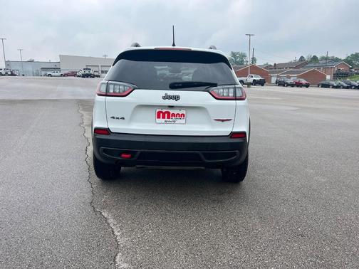 2021 Jeep Cherokee Trailhawk