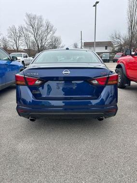 Deep Blue Pearl 2024 Nissan Altima 2.5 SR