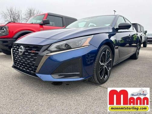Deep Blue Pearl 2024 Nissan Altima 2.5 SR