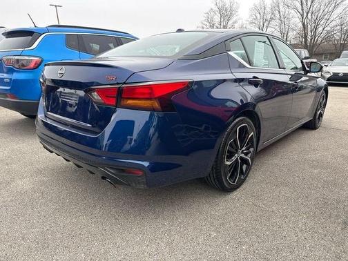 Deep Blue Pearl 2024 Nissan Altima 2.5 SR