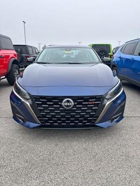 Deep Blue Pearl 2024 Nissan Altima 2.5 SR