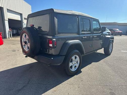 Granite Crystal Clearcoat Metallic 2022 Jeep Wrangler Unlimited Sport