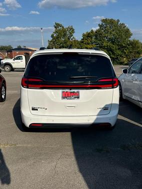 2026 Chrysler Pacifica Limited