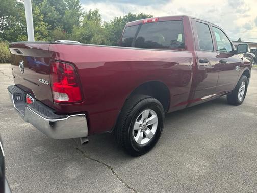2024 RAM 1500 Classic SLT