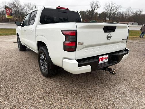 2023 Nissan Frontier SV