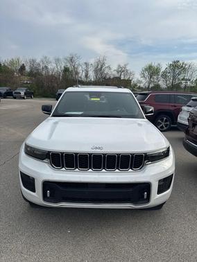 2022 Jeep Grand Cherokee Overland