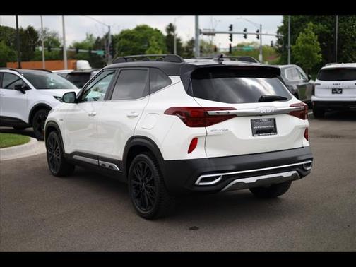2023 Kia Seltos NIGHTFALL DCT AWD