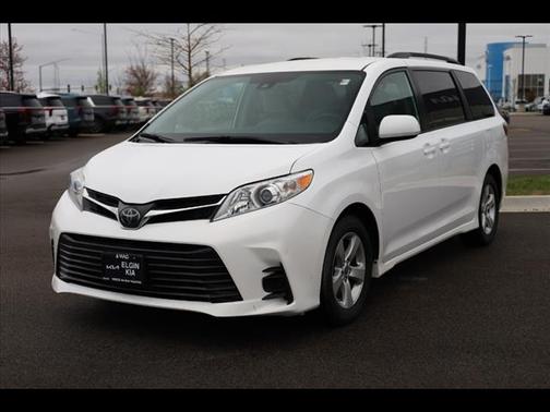 2020 Toyota Sienna LE
