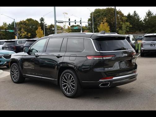 2022 Jeep Grand Cherokee L Summit Reserve