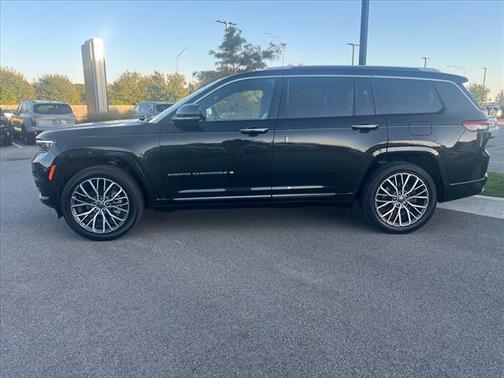 2022 Jeep Grand Cherokee L Summit Reserve