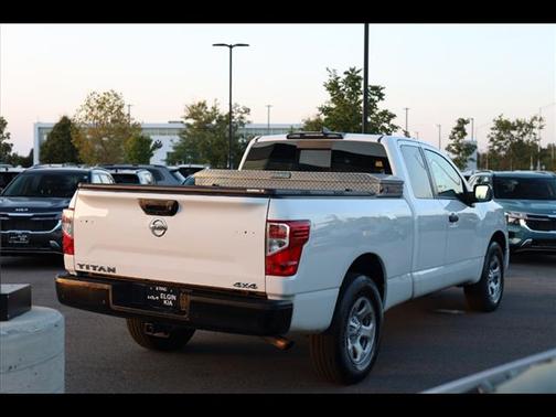 2022 Nissan Titan S