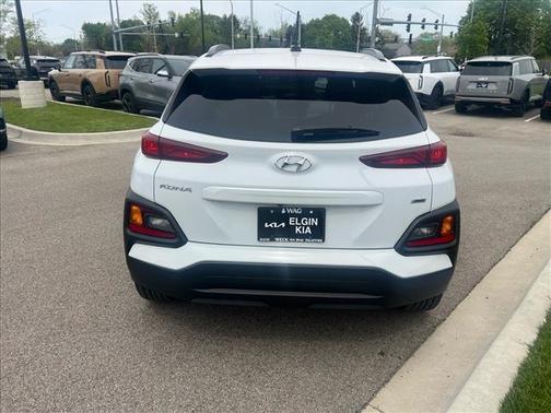 Chalk White 2021 Hyundai KONA SEL