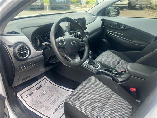 Chalk White 2021 Hyundai KONA SEL