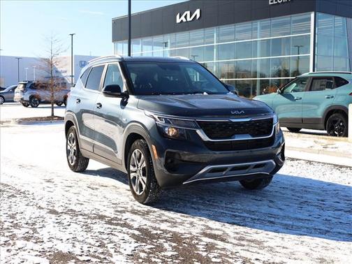 2023 Kia Seltos S