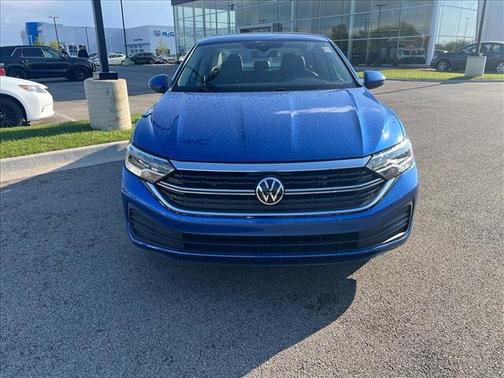 Rising Blue Metallic 2023 Volkswagen Jetta 1.5T SE