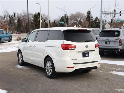 2017 Kia Sedona LX