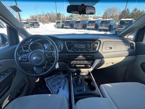 2017 Kia Sedona LX