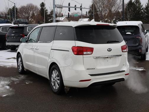 2017 Kia Sedona LX