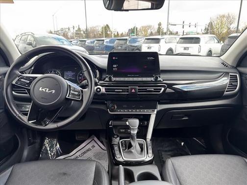 Steel Gray 2022 Kia Seltos EX