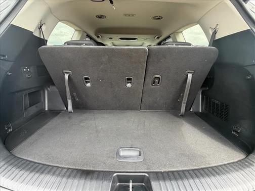 B 2022 Kia Telluride EX