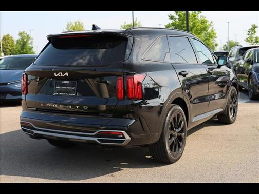 2022 Kia Sorento SX