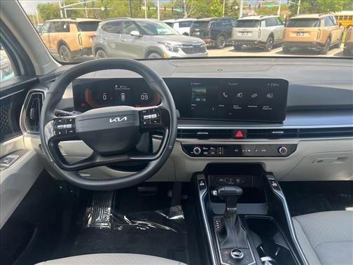 Glacial White Pearl 2026 Kia Sorento S