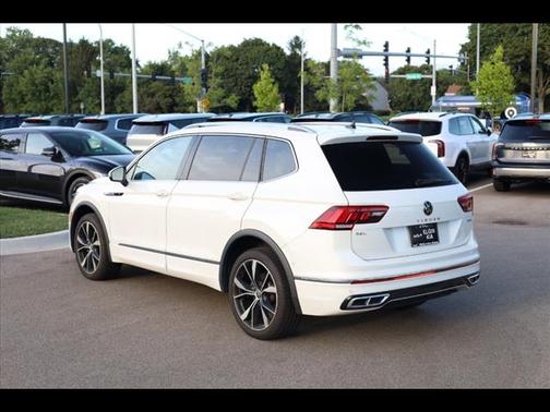 2023 Volkswagen Tiguan 2.0T SEL R-Line 4MOTION