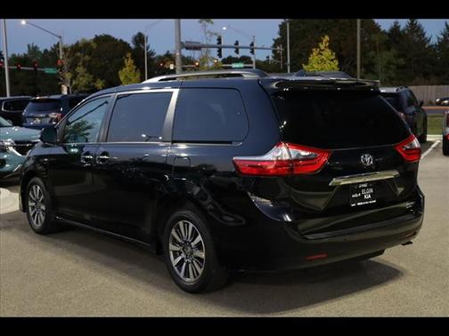 2020 Toyota Sienna Limited Premium