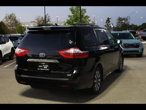2020 Toyota Sienna Limited Premium