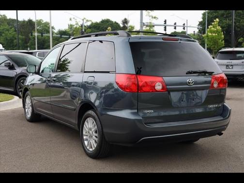 2009 Toyota Sienna XLE