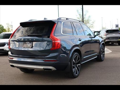 2019 Volvo XC90 T6 Momentum