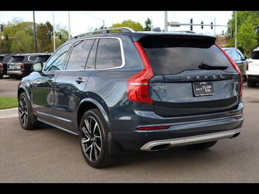 2019 Volvo XC90 T6 Momentum