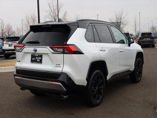 2024 Toyota RAV4 Hybrid SE