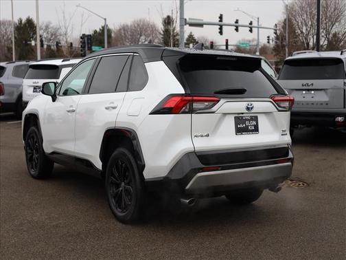 2024 Toyota RAV4 Hybrid SE