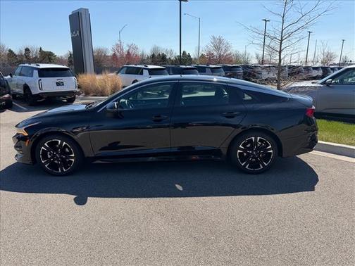 Ebony Black 2022 Kia K5 GT-Line