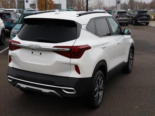 2023 Kia Seltos EX