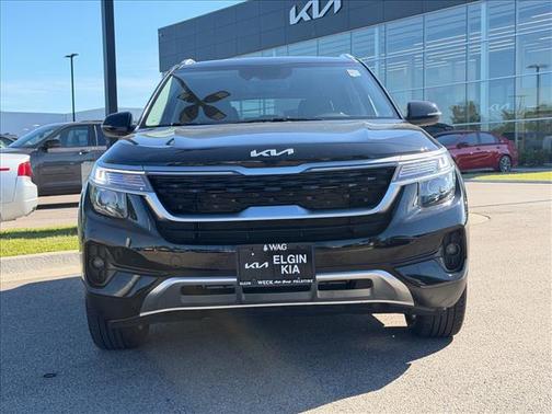 Cherry Black 2023 Kia Seltos S
