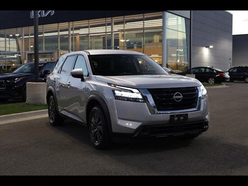 2022 Nissan Pathfinder S 4WD