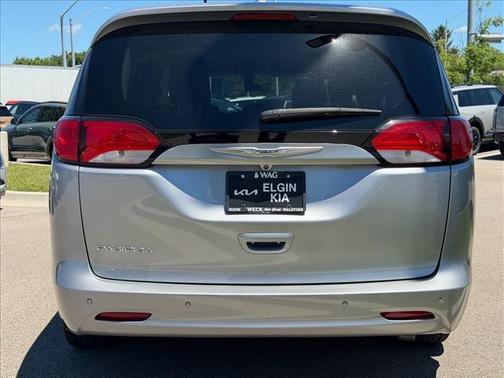 Billet Silver Metallic Clearcoat 2019 Chrysler Pacifica LX